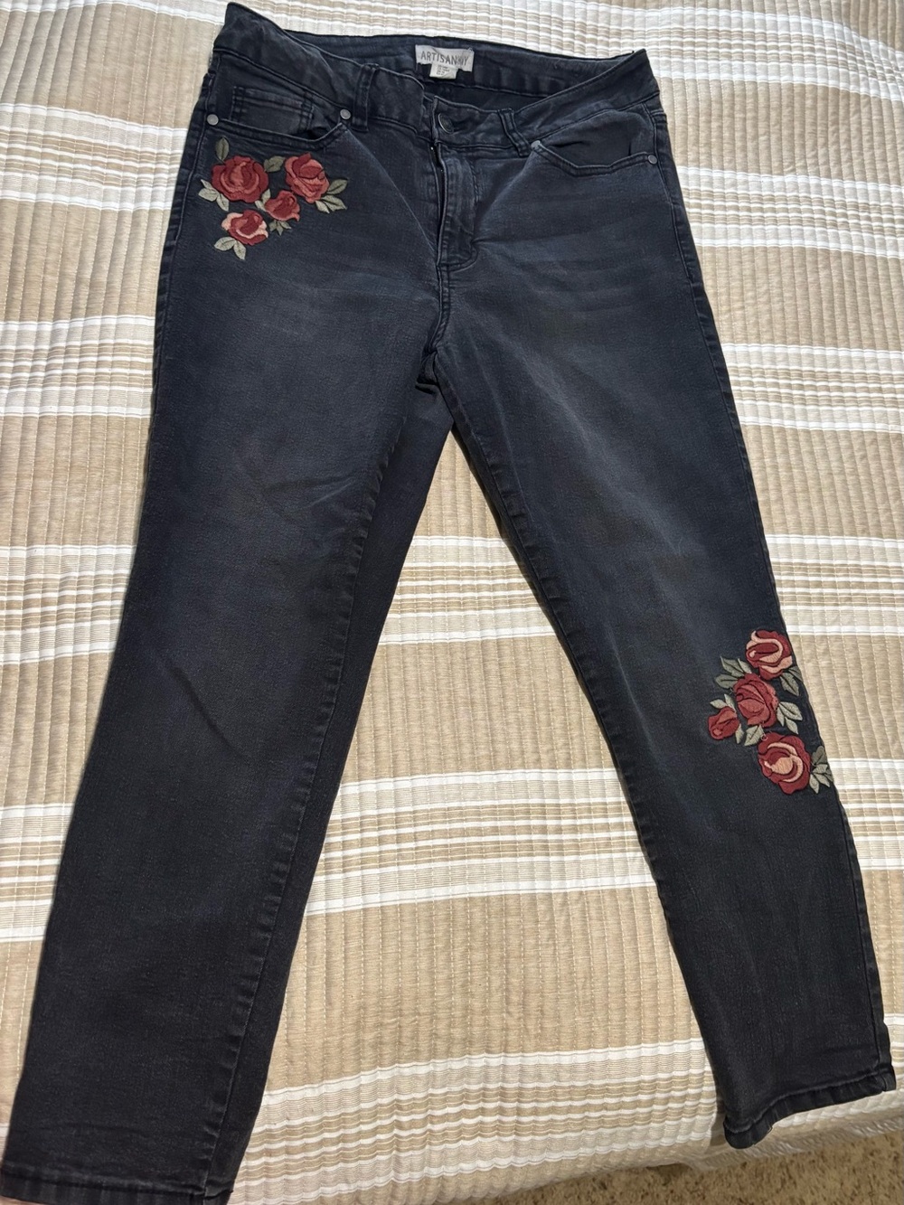Artisan NY Embroidered Jeans Women’s 14W Floral Embroidered Denim